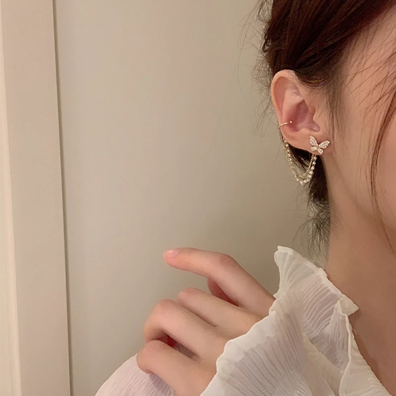 Fashion Butterfly Earrings For Women Korean Temperament Ear Bone clip Exquisite Zircon Bling Studs Girl Gift Jewelry Wholesale
Fashion Butterfly Earrings For Women Korean Temperament Ear Bone clip Exquisite Zircon Bling Studs Girl Gift Jewelry Wholesale