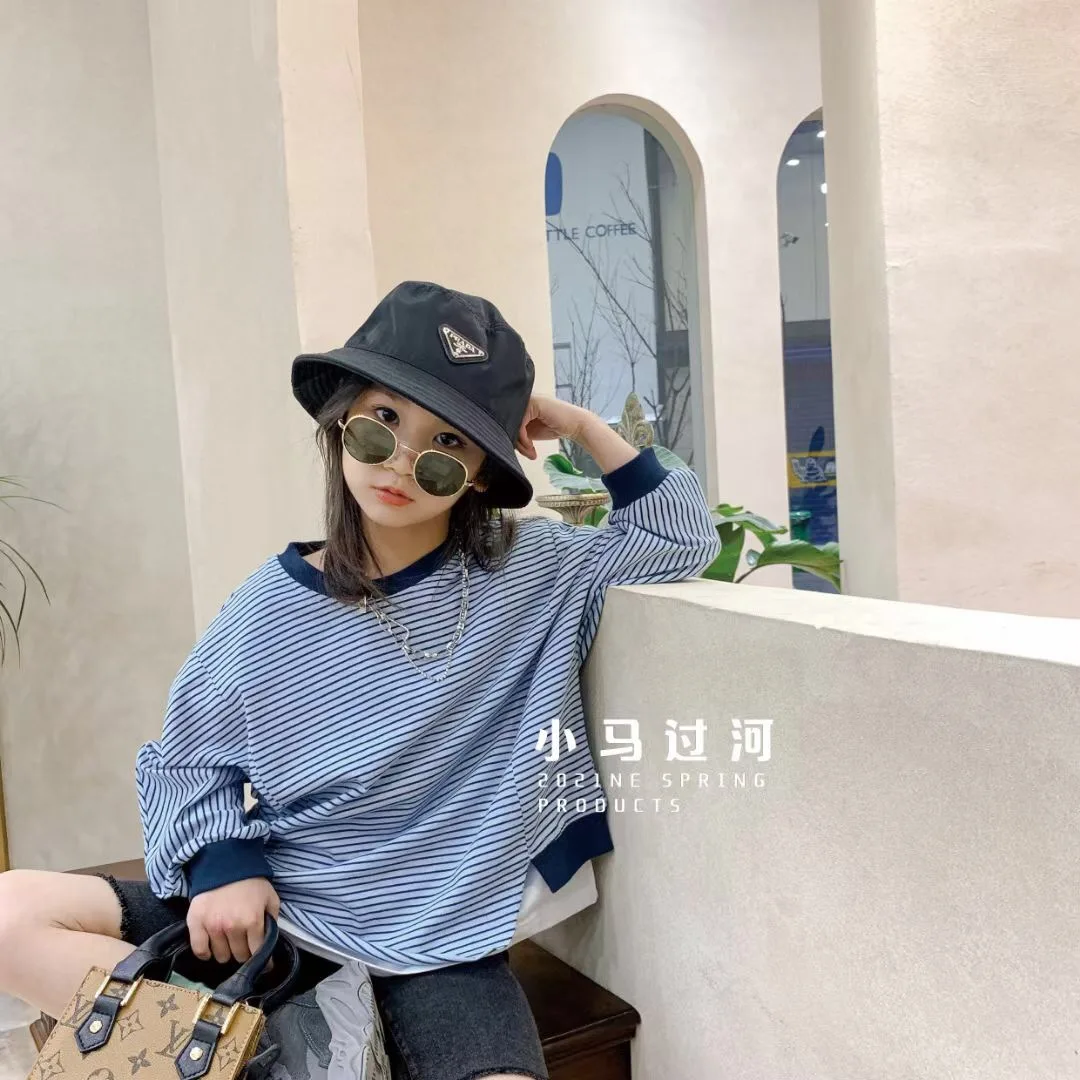 Fake two irregular hem boys and girls children's sweaters girls spring 2021 new style t-shirt 
Fake two irregular hem boys and girls children's sweaters girls spring 2021 new style t-shirt