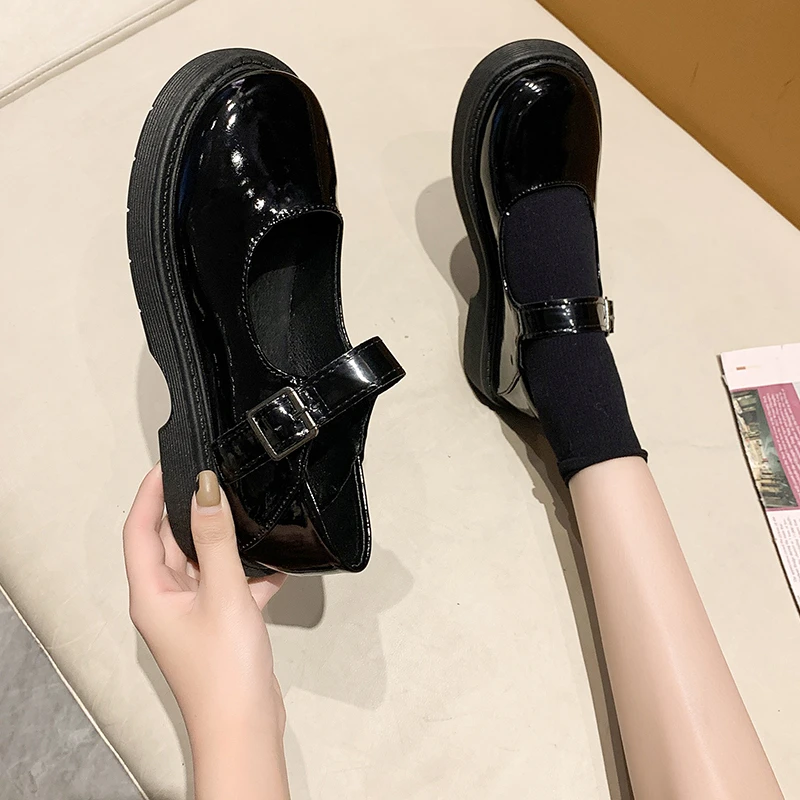 Women's shoes leather shoes spring 2021 new fashion casual shallow mouth buckle low heel work shoes zapatillas mujer
Women's shoes leather shoes spring 2021 new fashion casual shallow mouth buckle low heel work shoes zapatillas mujer