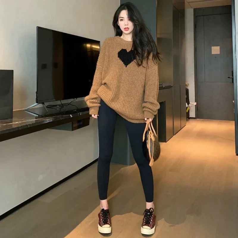 Winter New Sweet Heart-shaped Pattern Sweater Vintage Harajuku Style Full Sleeve Pullovers Korean Loose Knitting Casual Sweater
Winter New Sweet Heart-shaped Pattern Sweater Vintage Harajuku Style Full Sleeve Pullovers Korean Loose Knitting Casual Sweater