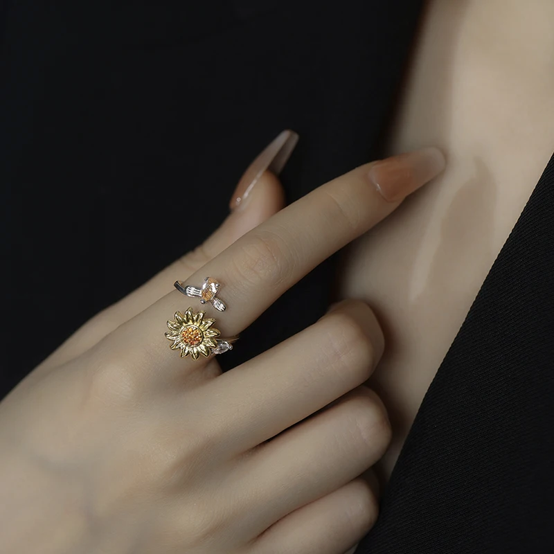 Special Function Women Daisy Bee Rhinestone Open Rings Novelty Anxiety Relieve Spinning Rings New Arrival Cute Ring Jewelry Gift
Special Function Women Daisy Bee Rhinestone Open Rings Novelty Anxiety Relieve Spinning Rings New Arrival Cute Ring Jewelry Gift