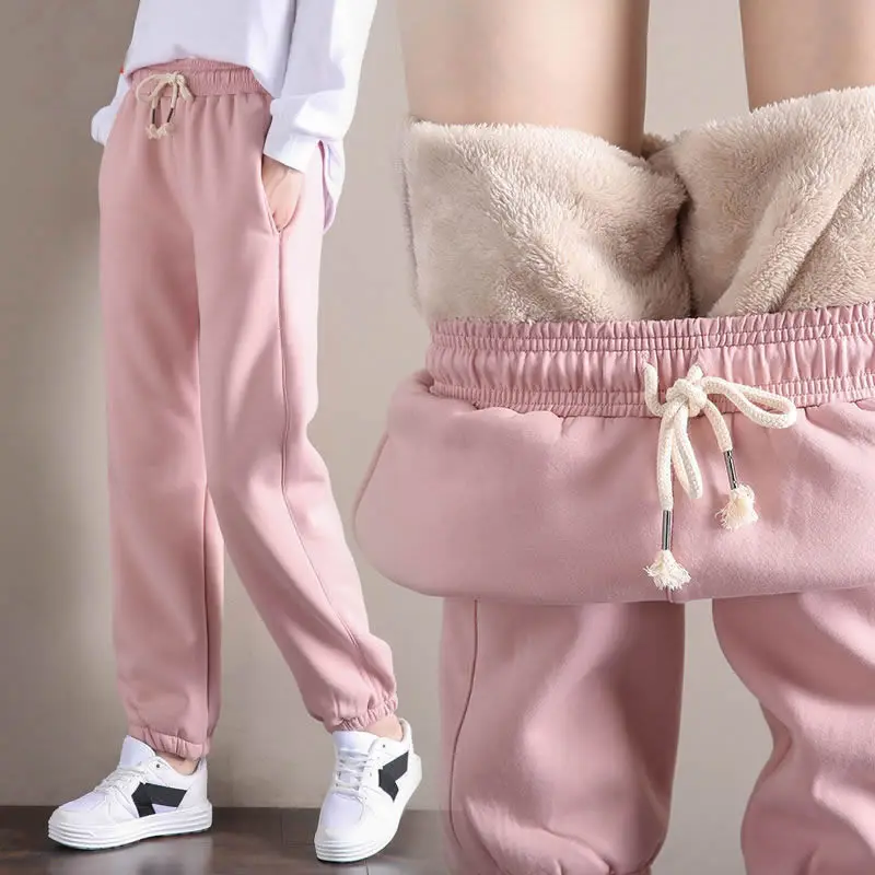 Winter Cashmere Harem Warm Pants Women 2019 Causal trousers Female Velvet Thick Lambskin Cashmere Loose Pants Ladies Sweatpants
Winter Cashmere Harem Warm Pants Women 2019 Causal trousers Female Velvet Thick Lambskin Cashmere Loose Pants Ladies Sweatpants