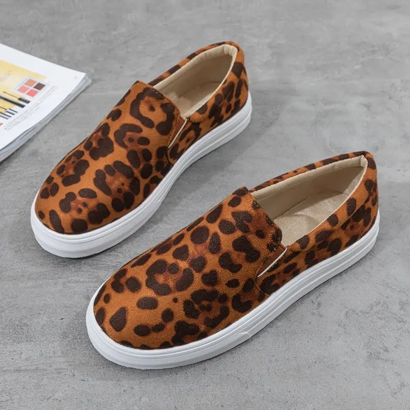 New Hit Non Slip Light Weight Breathable Casual Shoes Women's Slip-on Shoes Leopard Schoolgirl Hit Color Soft Shoes for Women
New Hit Non Slip Light Weight Breathable Casual Shoes Women's Slip-on Shoes Leopard Schoolgirl Hit Color Soft Shoes for Women
