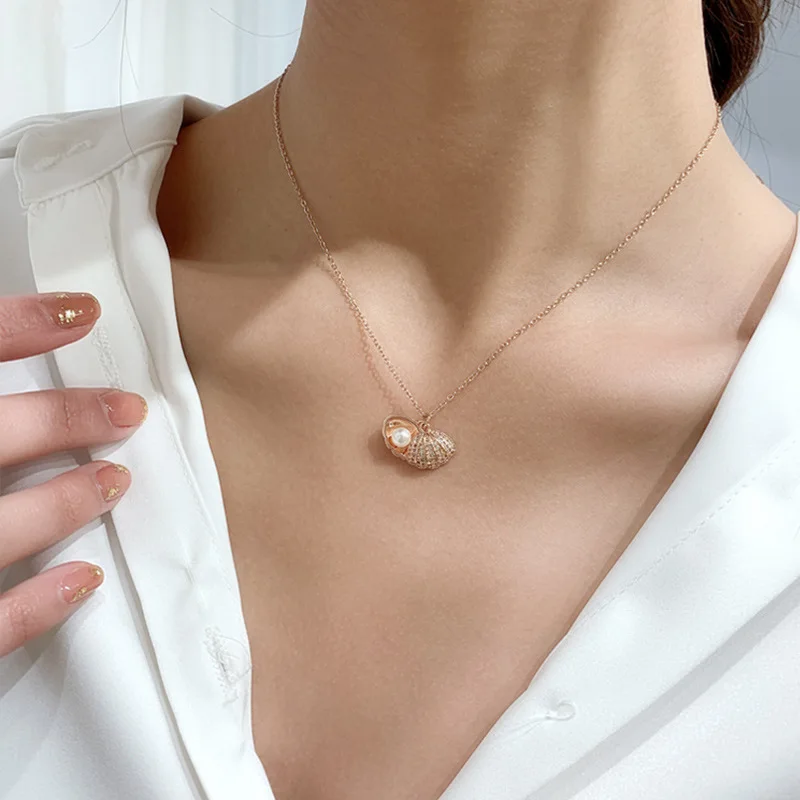 BUDROVKY Fashion 2020 Necklaces Pendants For Women Freshwater Pearl Shell Pendant Choker Necklace Women Statement Pendant Gift
BUDROVKY Fashion 2020 Necklaces Pendants For Women Freshwater Pearl Shell Pendant Choker Necklace Women Statement Pendant Gift