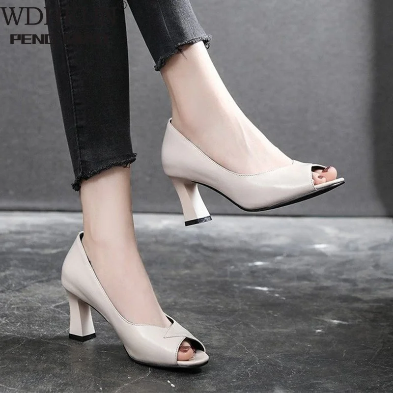 Women Peep Toe Pumps High Heels Slip On Open Toe Shoes Ladies Elegant Solid PU Square Heels footwear Spring Summer 2021 New
Women Peep Toe Pumps High Heels Slip On Open Toe Shoes Ladies Elegant Solid PU Square Heels footwear Spring Summer 2021 New