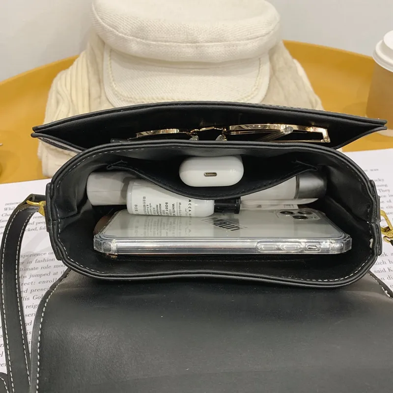 Fashion Printed Pattern Crossbody Bags for Women 2020 New Trend Luxury Leather Messenger Bag with Lock Small Flap Shoulder Bag
Fashion Printed Pattern Crossbody Bags for Women 2020 New Trend Luxury Leather Messenger Bag with Lock Small Flap Shoulder Bag