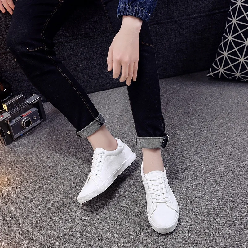 2021 Fashion flat sporta shoes Lightweight Breathable running shoes outdoor Leisure Walking Board Shoes Brand Sneakers
2021 Fashion flat sporta shoes Lightweight Breathable running shoes outdoor Leisure Walking Board Shoes Brand Sneakers