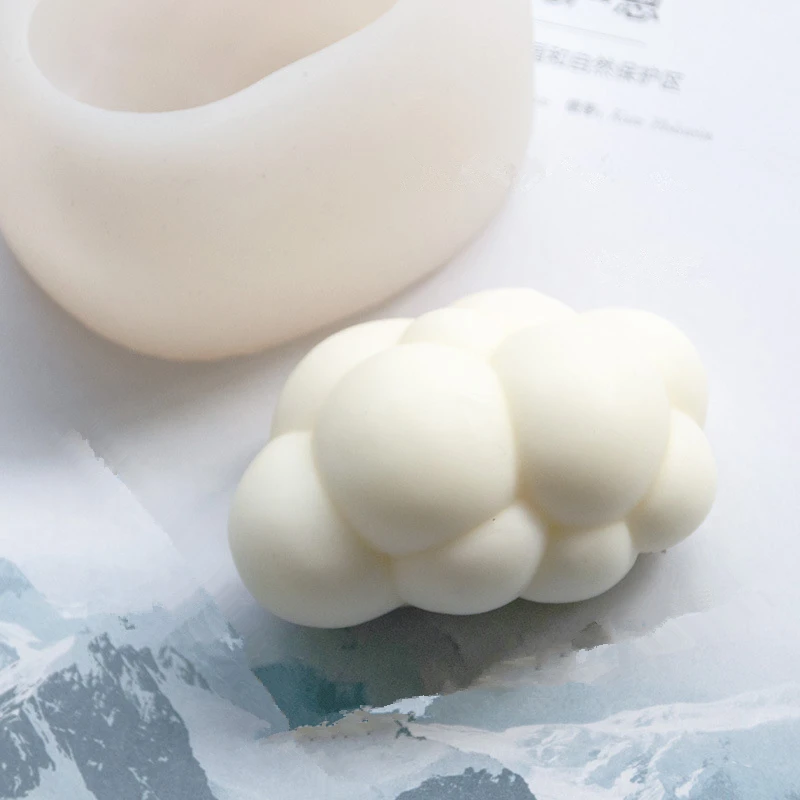 Three-dimensional Big Cloud Shape Diy Silicone Mold Korean Style Cute Car Scented Candle Mold 
Three-dimensional Big Cloud Shape Diy Silicone Mold Korean Style Cute Car Scented Candle Mold