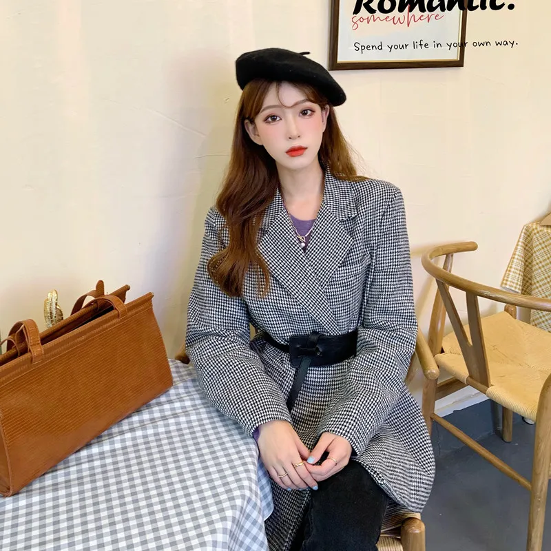 Autumn Winter Vintage Houndstooth Woolen Blazer Jackets For Women Double Breasted Belted Slim Female Outwear 2021
Autumn Winter Vintage Houndstooth Woolen Blazer Jackets For Women Double Breasted Belted Slim Female Outwear 2021