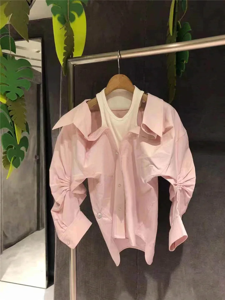 2021 Spring Pleated Off Shoulder Slim Fit Vest Stitching Fake Two-Piece Blouse Solid Color Wome's Irregular Hem Shirt Streetwear
2021 Spring Pleated Off Shoulder Slim Fit Vest Stitching Fake Two-Piece Blouse Solid Color Wome's Irregular Hem Shirt Streetwear