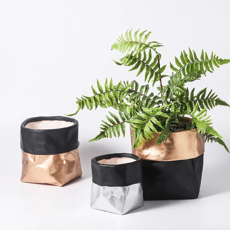Nordic Irregular Bag Shape Flower Pot Golden Ceramic Plant Pot Succulent Planter With Tray Cachepot For Garden Decoration 
Nordic Irregular Bag Shape Flower Pot Golden Ceramic Plant Pot Succulent Planter With Tray Cachepot For Garden Decoration