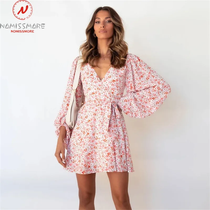 Sweet Women Print A-Line Dress for Streetwear Patchwork Design Bandage Decor V-Neck Long Lantern Sleeve High Waist Slim Dress
Sweet Women Print A-Line Dress for Streetwear Patchwork Design Bandage Decor V-Neck Long Lantern Sleeve High Waist Slim Dress