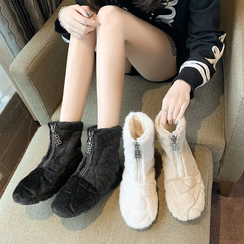Winter 2020 women's shoes faux short plush snow boots flat bottom Mink Shoes Female Winter Mink Hair plush upper cotton shoes
Winter 2020 women's shoes faux short plush snow boots flat bottom Mink Shoes Female Winter Mink Hair plush upper cotton shoes