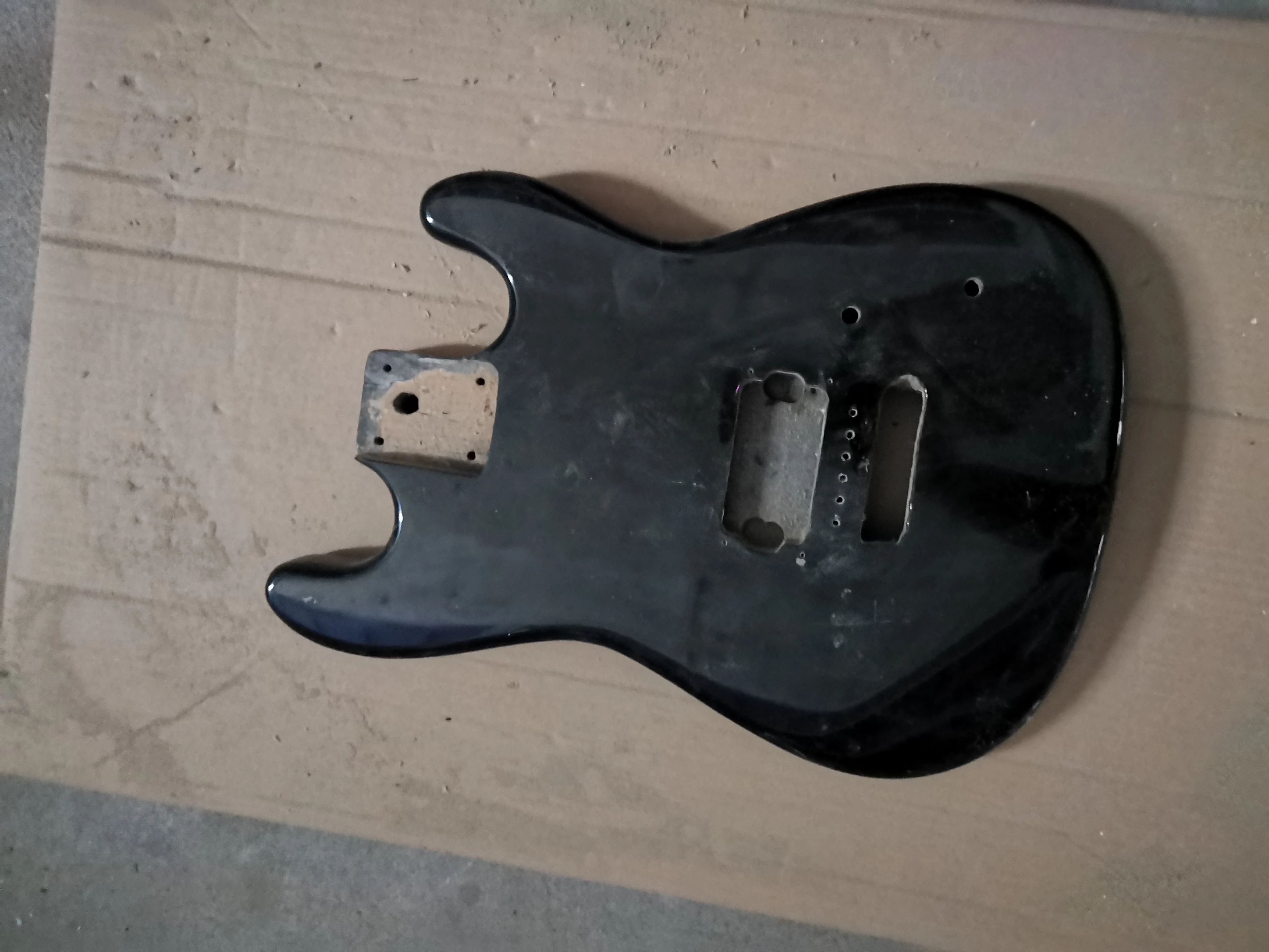 Afanti Music Electric guitar/ DIY Electric guitar body (MW-3-468) 
Afanti Music Electric guitar/ DIY Electric guitar body (MW-3-468)