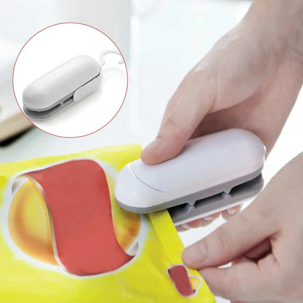 Mini Household Battery Snack Sealing Machine Hand Pressure Sealing Machine Hook Type Fresh-keeping Sealing Device
Mini Household Battery Snack Sealing Machine Hand Pressure Sealing Machine Hook Type Fresh-keeping Sealing Device