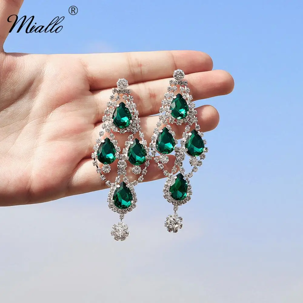 Miallo Fashion Green Crystal Earrings for Women Accessories Silver Color Rhinestone Water Drop Earrings 2020 Party Jewelry Gifts
Miallo Fashion Green Crystal Earrings for Women Accessories Silver Color Rhinestone Water Drop Earrings 2020 Party Jewelry Gifts