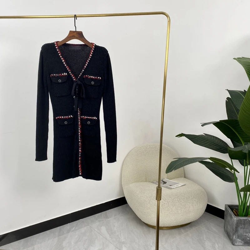 Women Clothes 2021 Autumn SP Style Fashion Pearls Buttons Grey Black Knitted Sweater Dress
Women Clothes 2021 Autumn SP Style Fashion Pearls Buttons Grey Black Knitted Sweater Dress