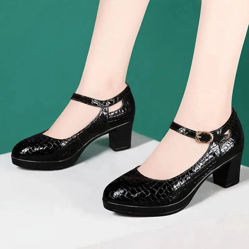 Cresfimix Sapatos Femininas Women Fashion Snake Skin Pattern Square Heel Shoes Lady Waterproof Pu Leather Comfort Shoes A9674
Cresfimix Sapatos Femininas Women Fashion Snake Skin Pattern Square Heel Shoes Lady Waterproof Pu Leather Comfort Shoes A9674