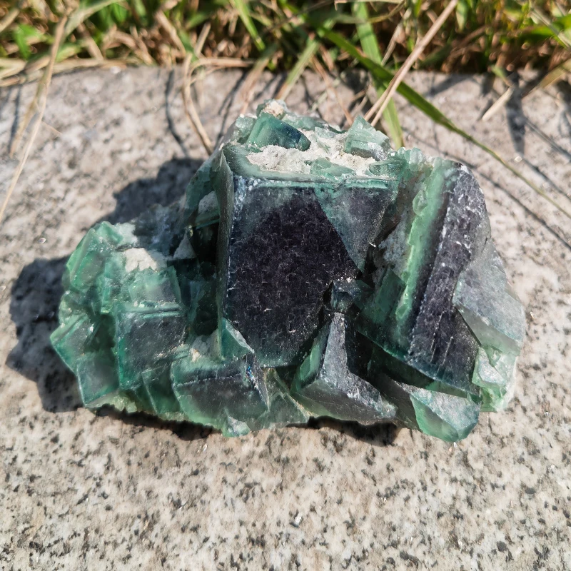 Natural Irregular Green Fluorite Crystal Cluster Green Calcite Crystal Block Raw Strange Stone Ornaments Energy Healing Crystals
Natural Irregular Green Fluorite Crystal Cluster Green Calcite Crystal Block Raw Strange Stone Ornaments Energy Healing Crystals