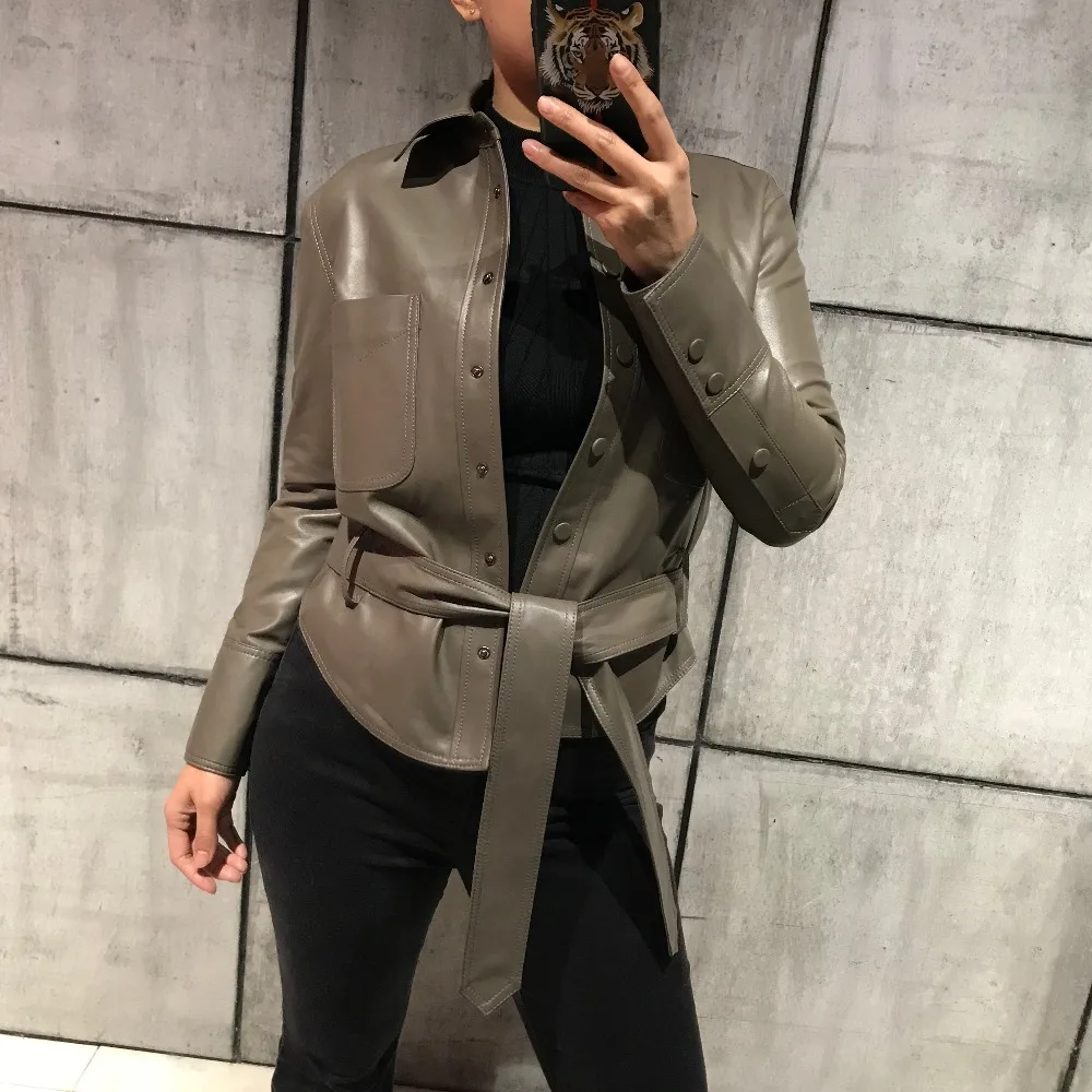 Женская короткая кожаная рубашка из натуральной овечьей кожи, верхнее качество, осень 2019
Женская короткая кожаная рубашка из натуральной овечьей кожи, верхнее качество, осень 2019