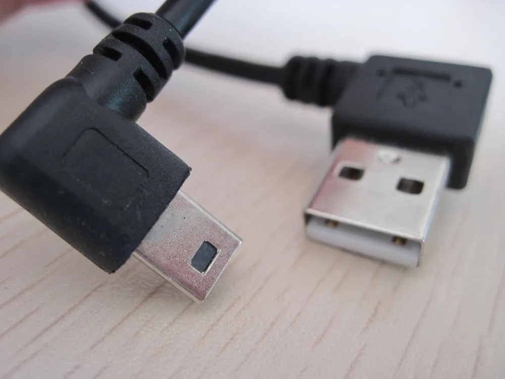Кабель для передачи данных Mini B (штекер)/USB A (штекер) под углом 90 градусов, 25 см 
Кабель для передачи данных Mini B (штекер)/USB A (штекер) под углом 90 градусов, 25 см