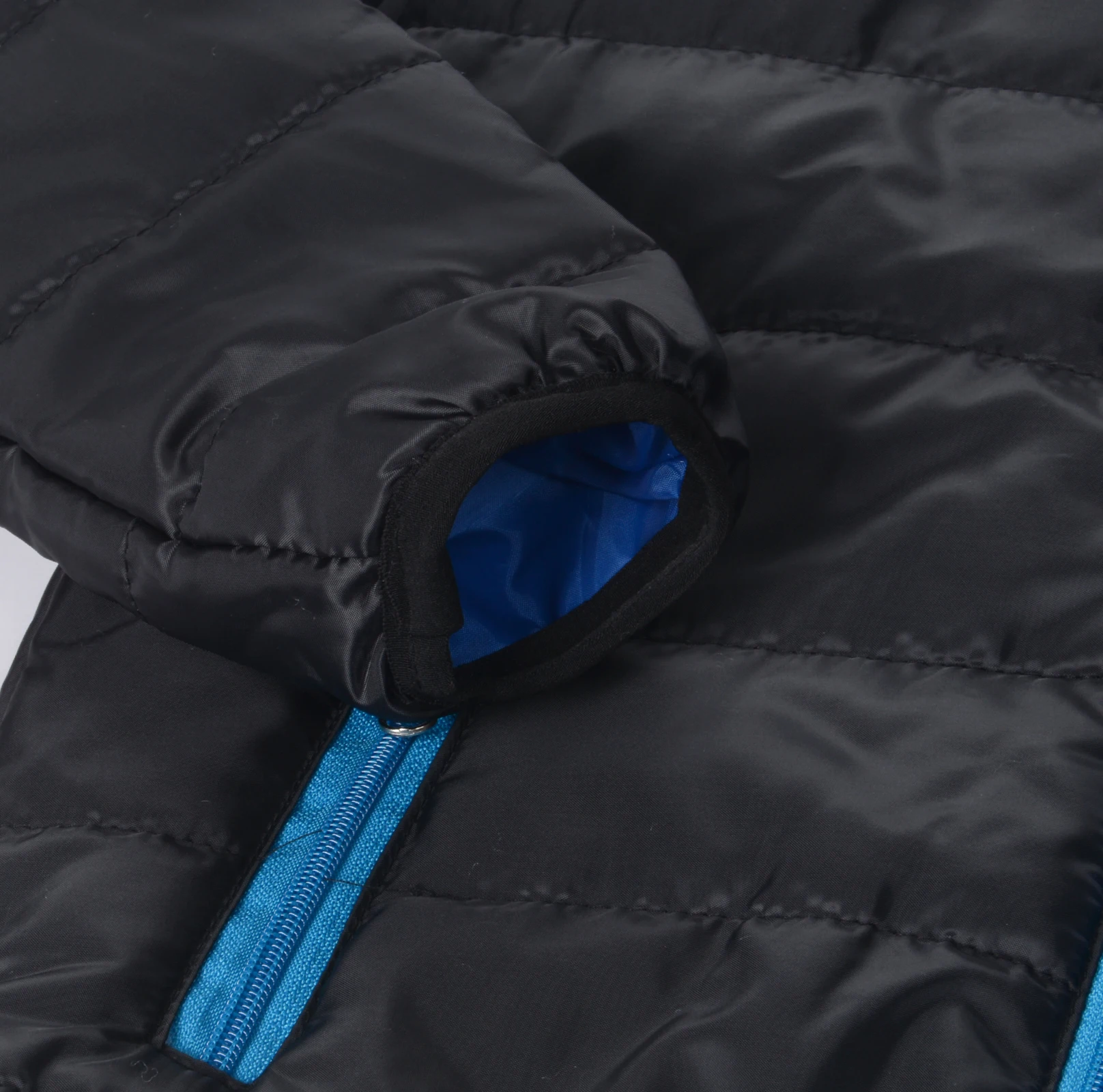 Men Winter Jacket Coats Slim Stand Collar Outwear Men's Windproof Jackets with Inner Down Cotton Layer Warm Outfits Wholesale
Men Winter Jacket Coats Slim Stand Collar Outwear Men's Windproof Jackets with Inner Down Cotton Layer Warm Outfits Wholesale