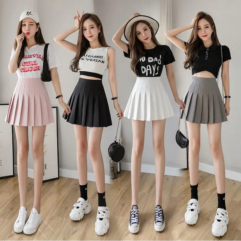 High waisted and versatile pleated skirt with safety pants new style skirt college style A-size slim JK short skirt looks thin
High waisted and versatile pleated skirt with safety pants new style skirt college style A-size slim JK short skirt looks thin