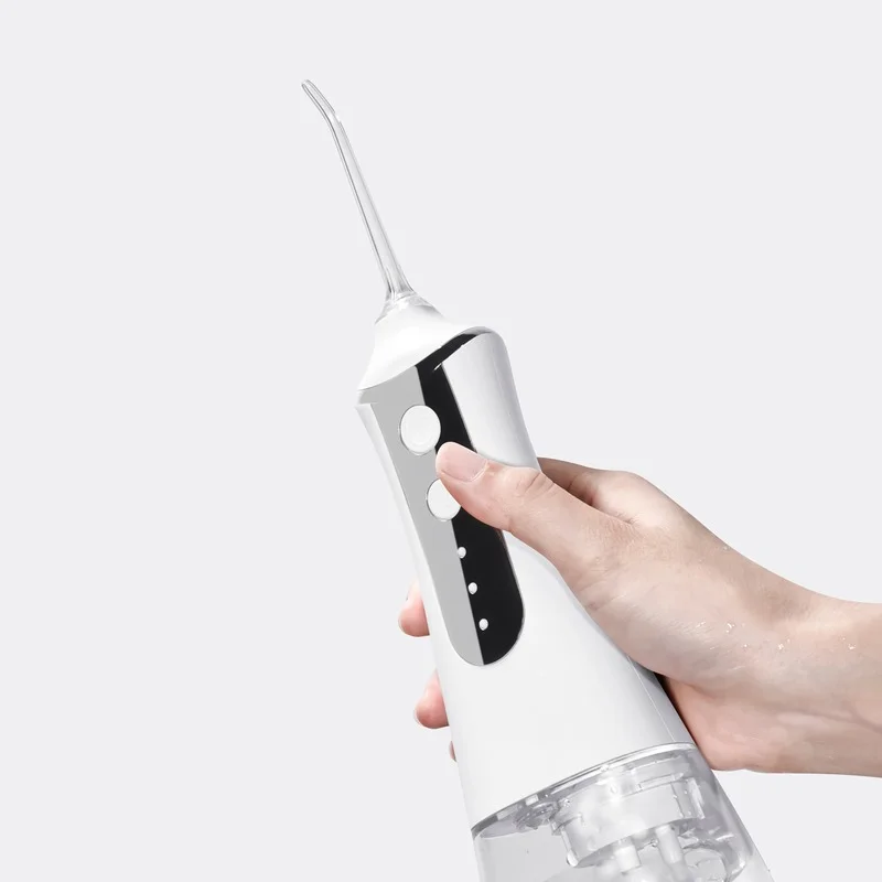 Ирригатор полости рта беспроводной электрический портативный водонепроницаемый с 4 насадками 350 мл 
Ирригатор полости рта беспроводной электрический портативный водонепроницаемый с 4 насадками 350 мл