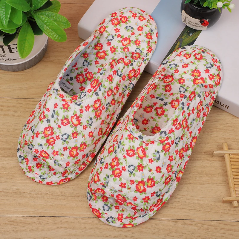 Women Fabric Slippers Vintage Floral Men Home Slippers Indoor Soft Travel Lady Cotth Sewing Comfy Flat Shoe Confinement slippers
Women Fabric Slippers Vintage Floral Men Home Slippers Indoor Soft Travel Lady Cotth Sewing Comfy Flat Shoe Confinement slippers