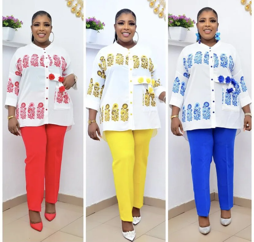 African Clothes for Women 2021 Summer African Women Printing Long Sleeve Two Pieces Sets Top and Pant African Clothing
African Clothes for Women 2021 Summer African Women Printing Long Sleeve Two Pieces Sets Top and Pant African Clothing