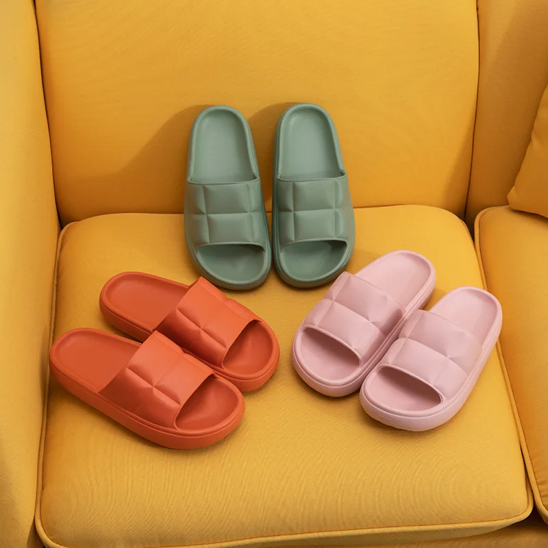 2021 Hot Sale New Style Square Women's Flip Flops Home Indoor Men & Women's Summer Slippers
2021 Hot Sale New Style Square Women's Flip Flops Home Indoor Men & Women's Summer Slippers