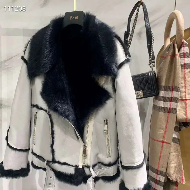 Women Coat Winter Short Clothes 2021 New Moto & Biker Natural Real Sheep Fur Double-Faced Warm Jacket Turn-Down Collar FN0070
Women Coat Winter Short Clothes 2021 New Moto & Biker Natural Real Sheep Fur Double-Faced Warm Jacket Turn-Down Collar FN0070