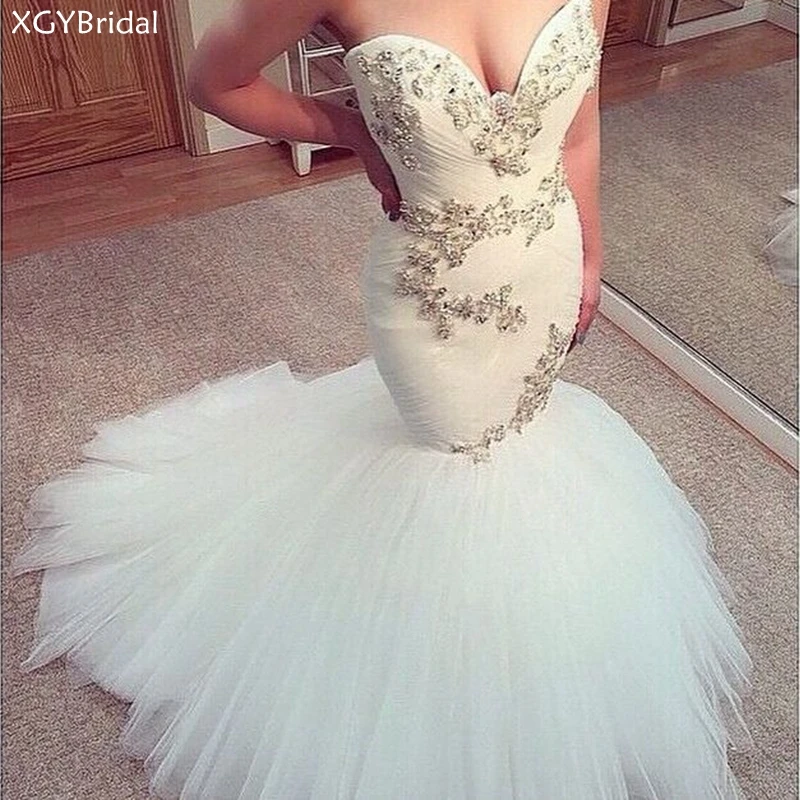 Свадебное платье с аппликацией из органзы, с юбкой-годе 
Свадебное платье с аппликацией из органзы, с юбкой-годе