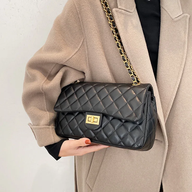 Luxury Brand Designer Ladies Handbag High Texture Black Leather Messenger Bag Ladies Flip Fashion Chain Messenger Shoulder Bag
Luxury Brand Designer Ladies Handbag High Texture Black Leather Messenger Bag Ladies Flip Fashion Chain Messenger Shoulder Bag