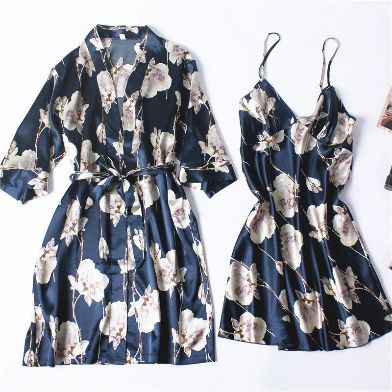 Nightgown bathrobe women's housewear Xia lady silk two piece thin nightdress loose women's housewear 
Nightgown bathrobe women's housewear Xia lady silk two piece thin nightdress loose women's housewear