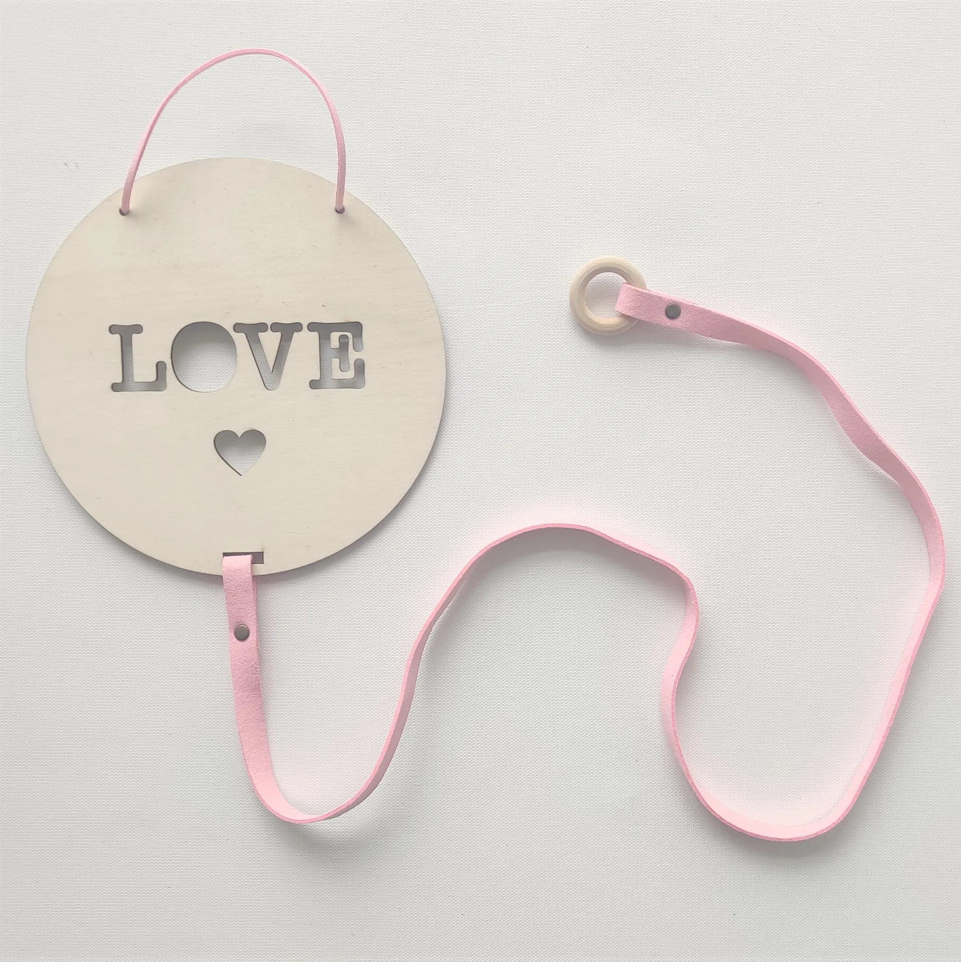 Nordic Style Home Wall Hanging Decoration Pendant Wooden Cartoon Baby Hairpin Hair Buckle Jewelry Photo Photo Storage Pendant
Nordic Style Home Wall Hanging Decoration Pendant Wooden Cartoon Baby Hairpin Hair Buckle Jewelry Photo Photo Storage Pendant
