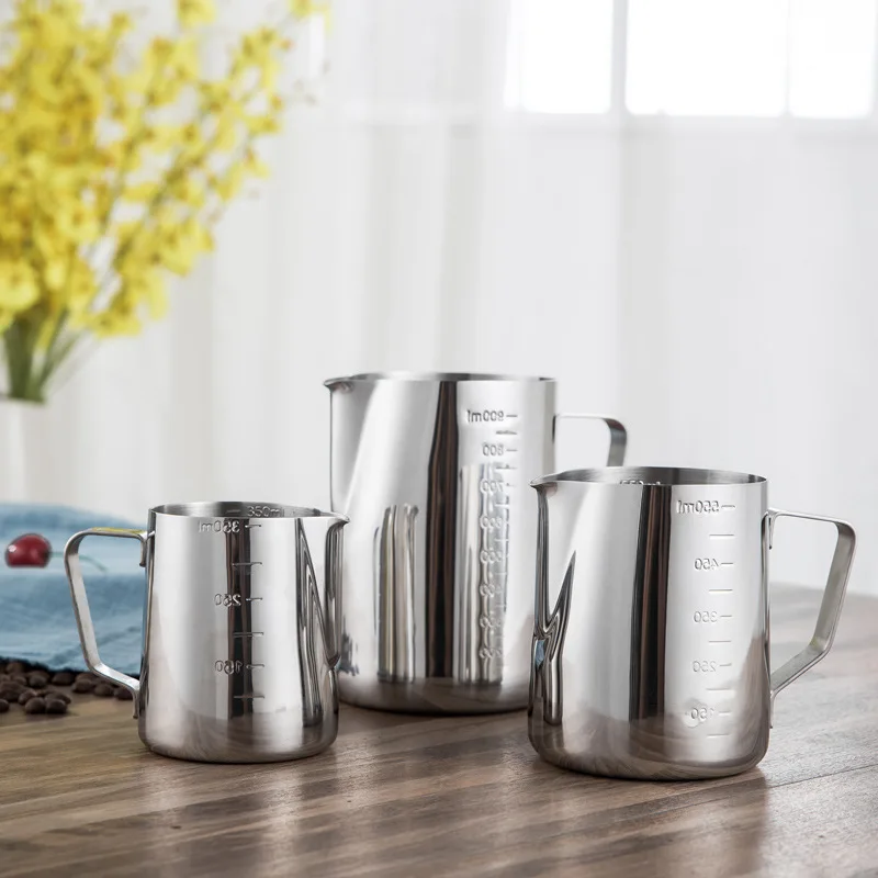Jarra gruesa de acero inoxidable con mango para café expreso, jarra para leche, guirnalda de café artesanal, taza de café Latte
Jarra gruesa de acero inoxidable con mango para café expreso, jarra para leche, guirnalda de café artesanal, taza de café Latte