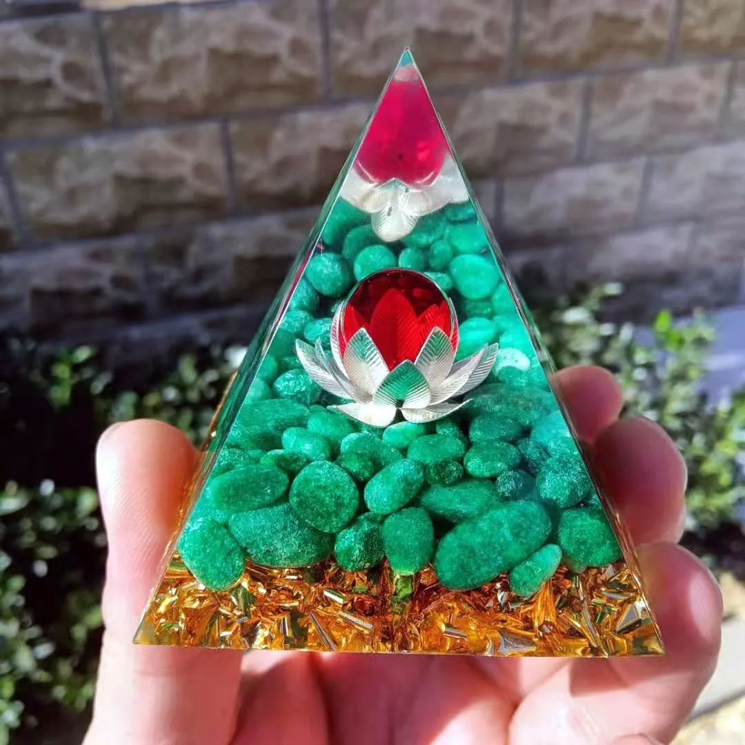 Orgonite foreign trade aogen pyramid ornament Green jade stone lotus energy pyramid Bring good luck
Orgonite foreign trade aogen pyramid ornament Green jade stone lotus energy pyramid Bring good luck