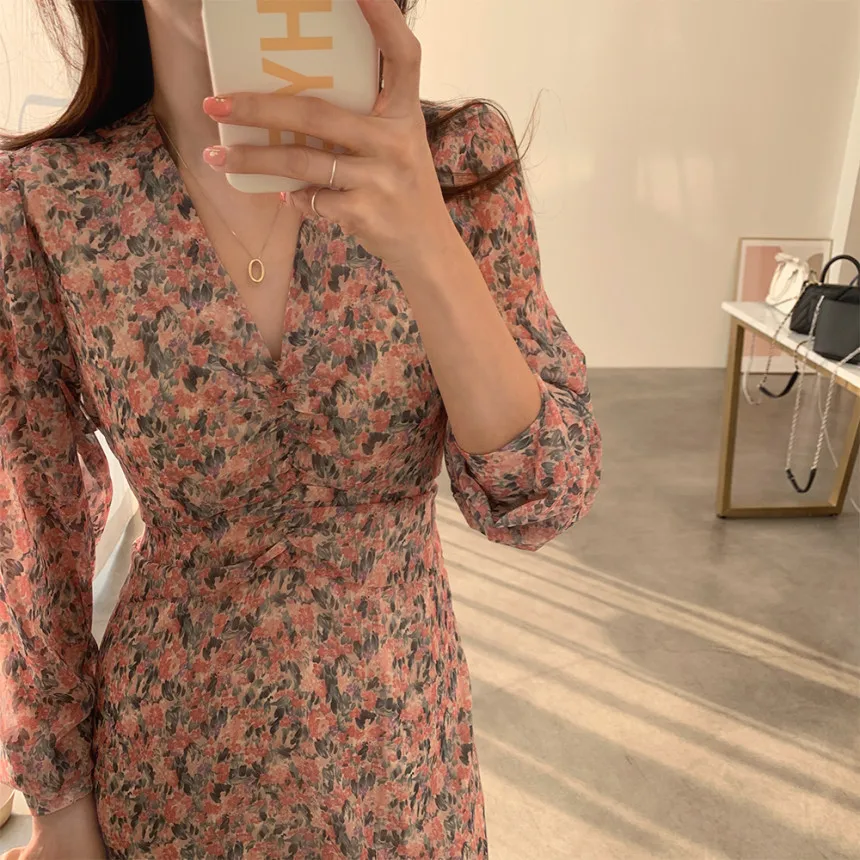 2021 Spring Autumn V-Neck Printed Dress For Woman Full-Sleeve Floral Pink Chiffon Bodycon Female Chic Streetwear Shion Dresses
2021 Spring Autumn V-Neck Printed Dress For Woman Full-Sleeve Floral Pink Chiffon Bodycon Female Chic Streetwear Shion Dresses