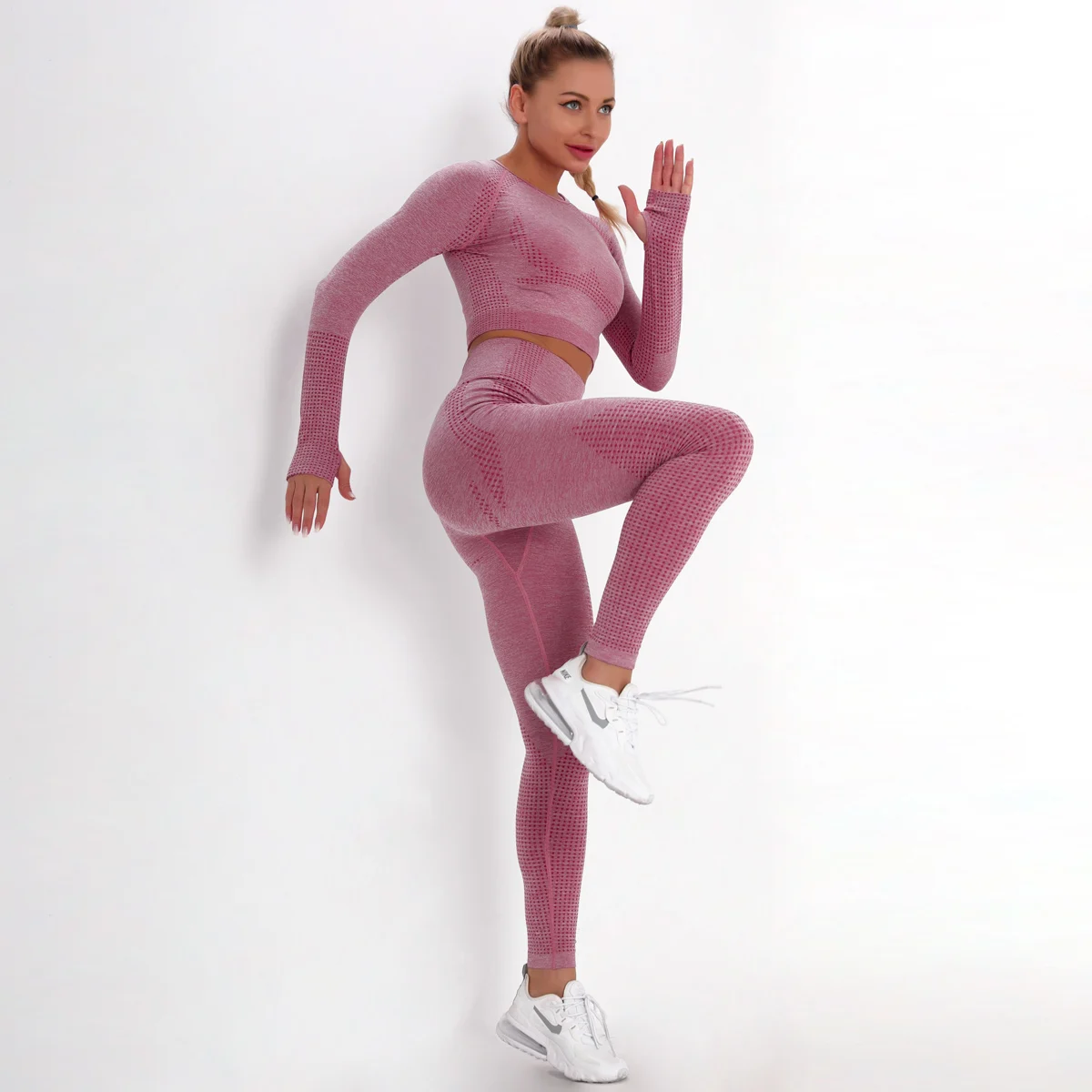 Yoga Suit For Fitness Seamless Pants Breathable Long Sleeve Top Gym High Waist Leggings Women Sport Set
Yoga Suit For Fitness Seamless Pants Breathable Long Sleeve Top Gym High Waist Leggings Women Sport Set