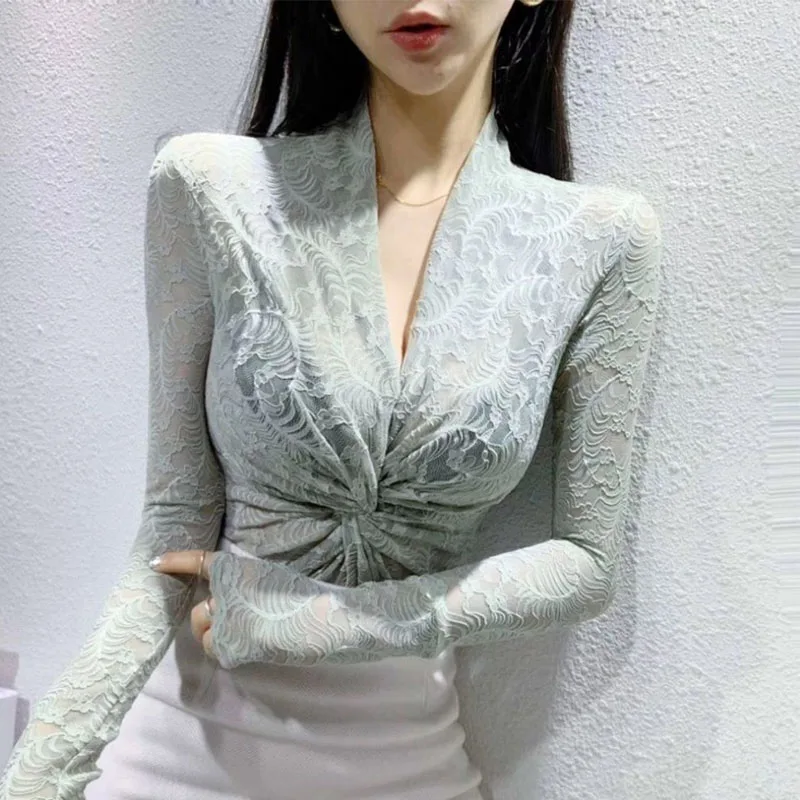 2021 Autumn Crossed V-neck TShirts Women's Hollow Out Solid Stretchy Elegant Lace Tees Tops Female T Shirt
2021 Autumn Crossed V-neck TShirts Women's Hollow Out Solid Stretchy Elegant Lace Tees Tops Female T Shirt