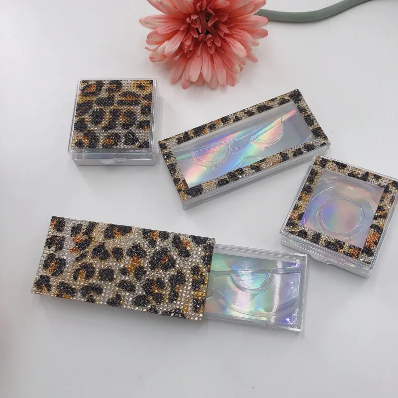 Leopard print diamond boxes Bling Glitter Mink Eyelash Case without Eyelashes Rhinestones Eyelashes Packing
Leopard print diamond boxes Bling Glitter Mink Eyelash Case without Eyelashes Rhinestones Eyelashes Packing