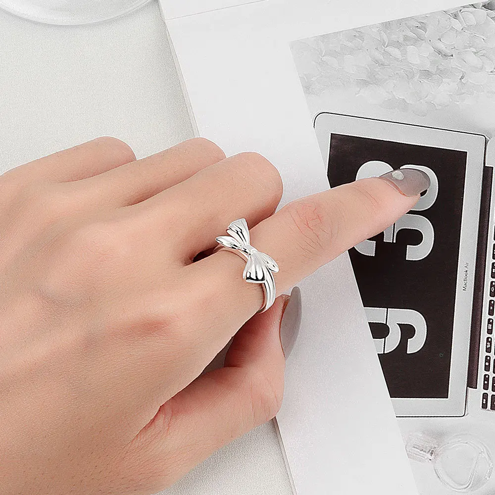 Cute Silver Color Bowknot Rings For Women Finger Accessories, Lovely Woman's Ring Best Friends Gift Jewelry 2022
Cute Silver Color Bowknot Rings For Women Finger Accessories, Lovely Woman's Ring Best Friends Gift Jewelry 2022