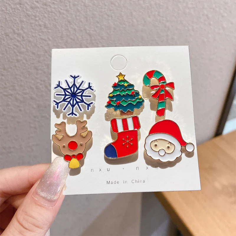 Christmas Moose Snowman Brooch New Collar Pin Lady Delicate Lovely Santa Clothing Accessories
Christmas Moose Snowman Brooch New Collar Pin Lady Delicate Lovely Santa Clothing Accessories