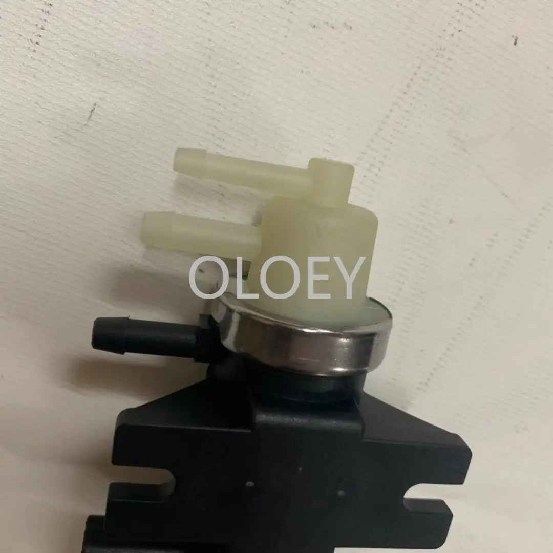 A0091533128 0091533128 70078208 700782030 Turbo Solenoid Valve Turbo Pressure Converter for Mercedes-Benz Sprinter W906 W166
A0091533128 0091533128 70078208 700782030 Turbo Solenoid Valve Turbo Pressure Converter for Mercedes-Benz Sprinter W906 W166