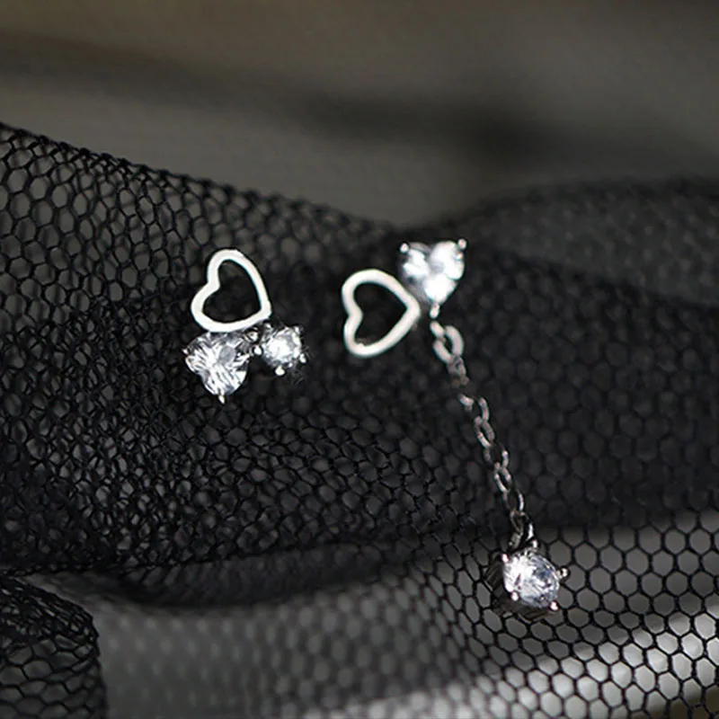 VENTFILLE Sterling Silver Fashion Hollow Love Flash Diamond Earrings Women's Sweet Temperament Earrings Jewelry Gifts
VENTFILLE Sterling Silver Fashion Hollow Love Flash Diamond Earrings Women's Sweet Temperament Earrings Jewelry Gifts
