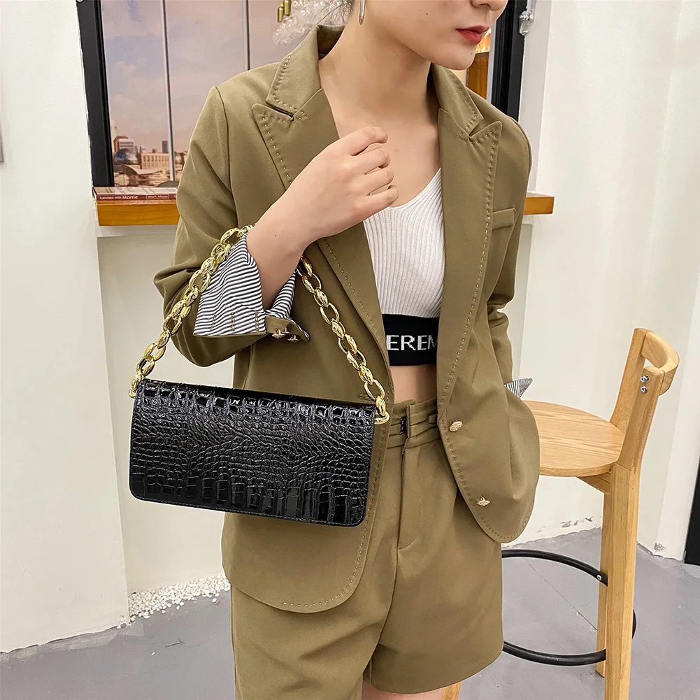 Leather Alligator Pattern Underarm Bag Vintage Women Chain Handbag Design Luxury Pure Color PU Hand Bag Female Travel
Leather Alligator Pattern Underarm Bag Vintage Women Chain Handbag Design Luxury Pure Color PU Hand Bag Female Travel