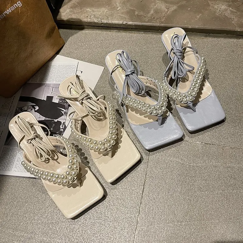 2021 Women Sandal Shoes Fashion Brand Pearl Ankle Strap Rome Sandal Thin Low Heel Slippers Ladies Elegant Slides Shoes
2021 Women Sandal Shoes Fashion Brand Pearl Ankle Strap Rome Sandal Thin Low Heel Slippers Ladies Elegant Slides Shoes