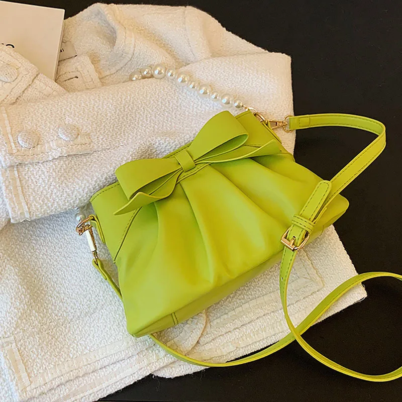 

Однотонная сумка через плечо с жемчужной цепочкой, женская сумка-тоут, женские дизайнерские сумки из мягкой кожи, женские брендовые сумки-м...
