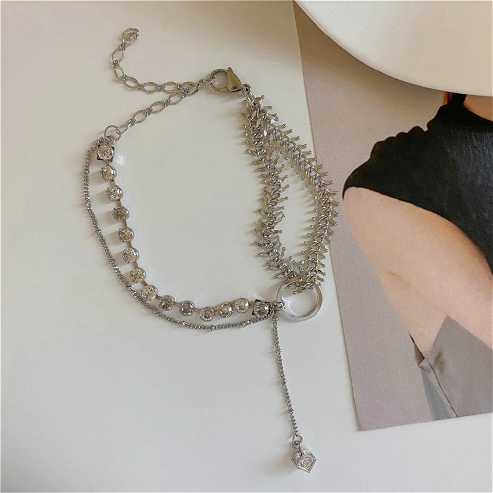 2021 New AAA Cubic Zirconia Choker Necklace for Lady Vintage Gold Multi Layered Chain Female Men Party Jewelry
2021 New AAA Cubic Zirconia Choker Necklace for Lady Vintage Gold Multi Layered Chain Female Men Party Jewelry